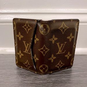 {SOLD} Louis Vuitton - Pocket Organizer